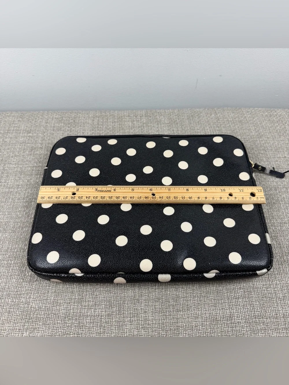 KATE SPADE Polka Dot Laptop Ipad Padded Sleeve Case Black White Portfolio Travel
